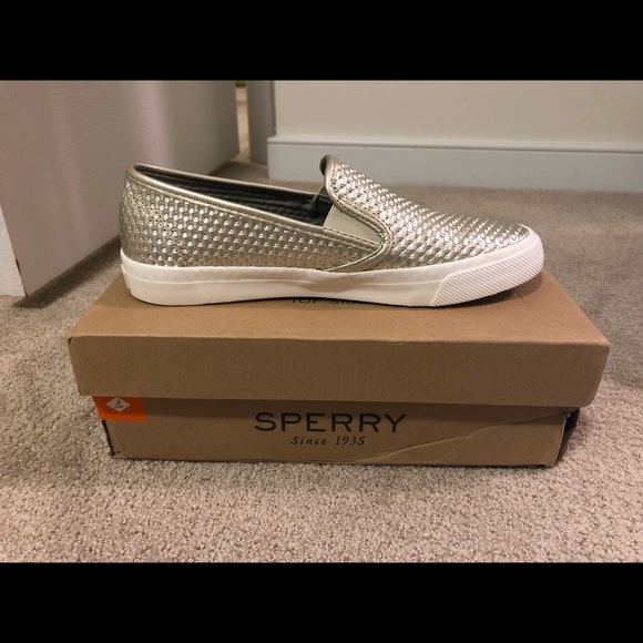 Sperry Flats - Picture 2 of 4